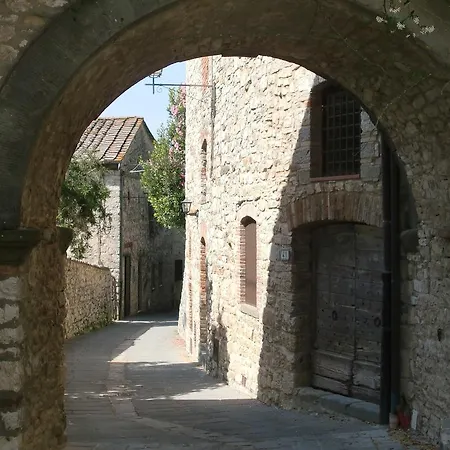 Alojamento de Acomodação e Pequeno-almoço Brogi Vertine *